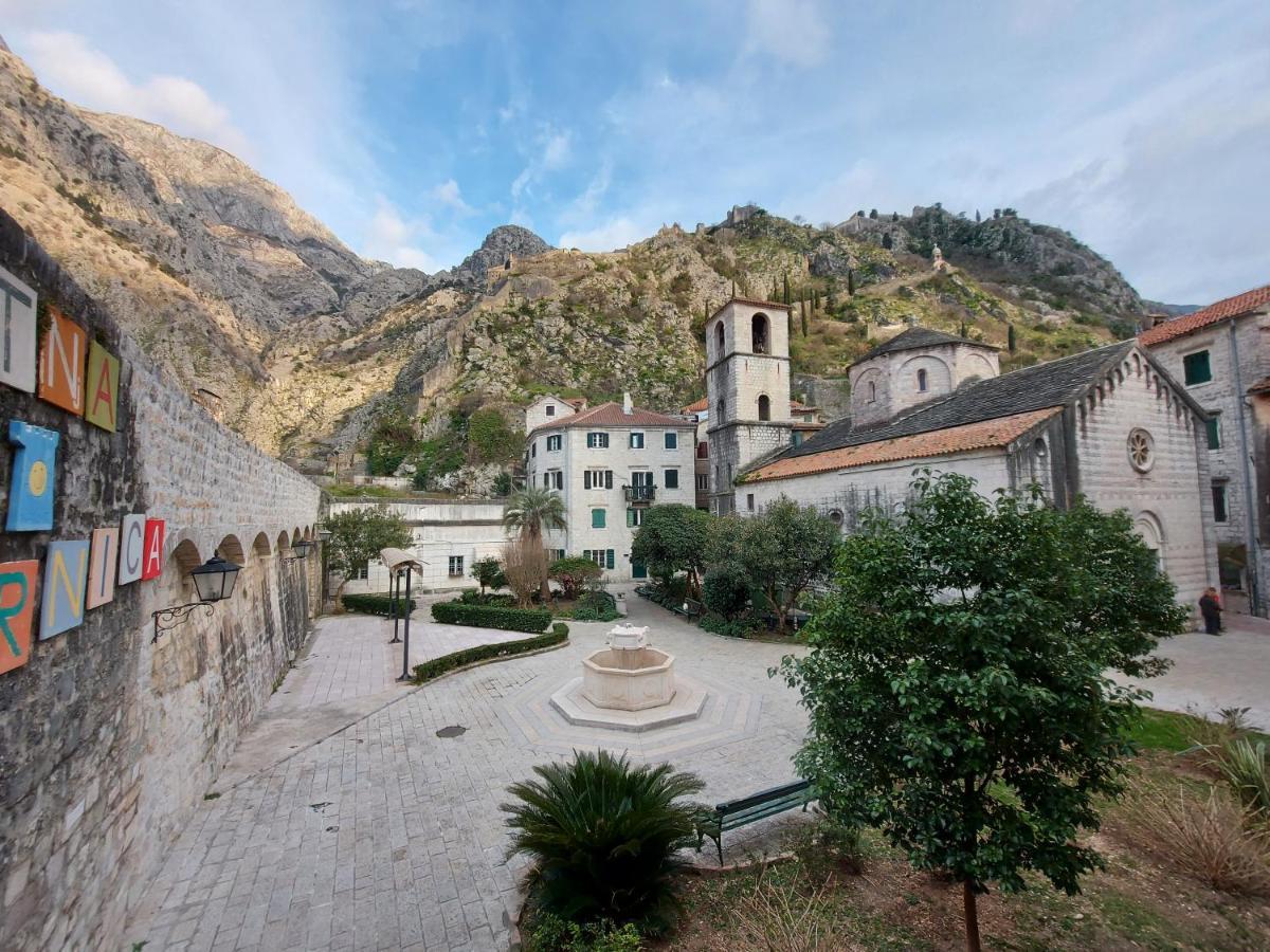 Old Town Kotor Square Apartment Exterior foto