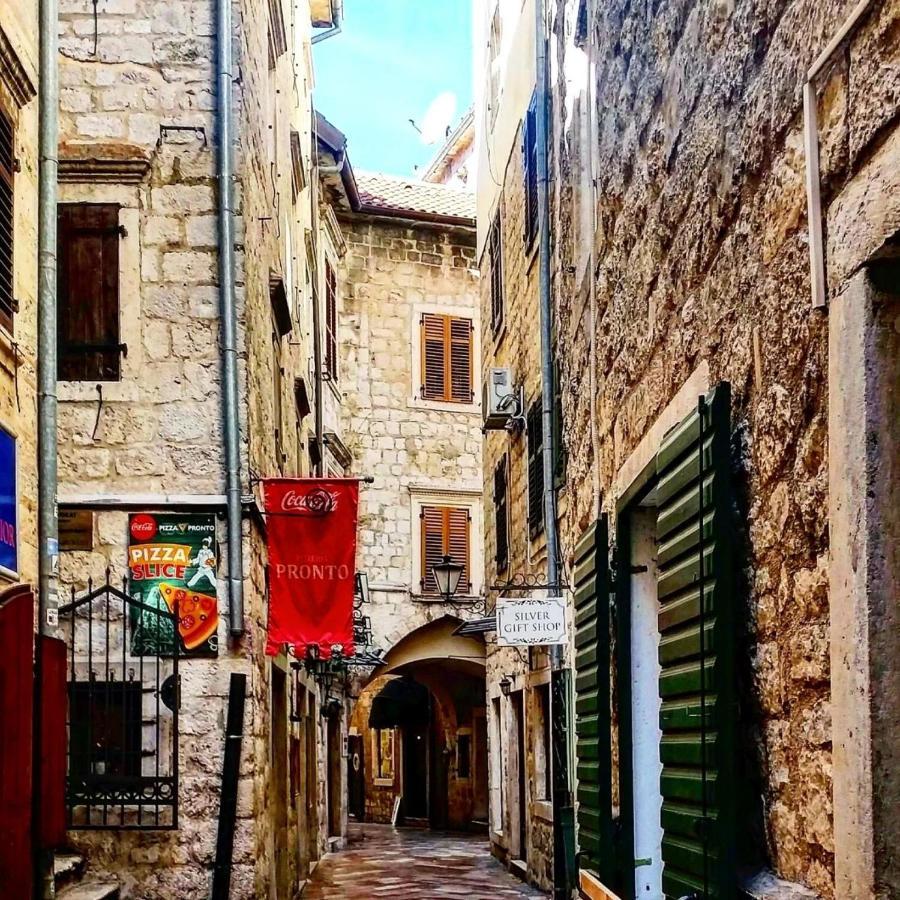 Old Town Kotor Square Apartment Exterior foto